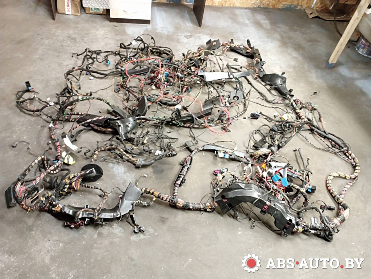 проводка салона BMW 7 серия F01/F02 F01 2009, 4.4 л., бензин, АКПП, 70602441, 9211812, 921181902, 61139168436, 61139168423, 61139168433, 9213761, 61139166351 - фото №1