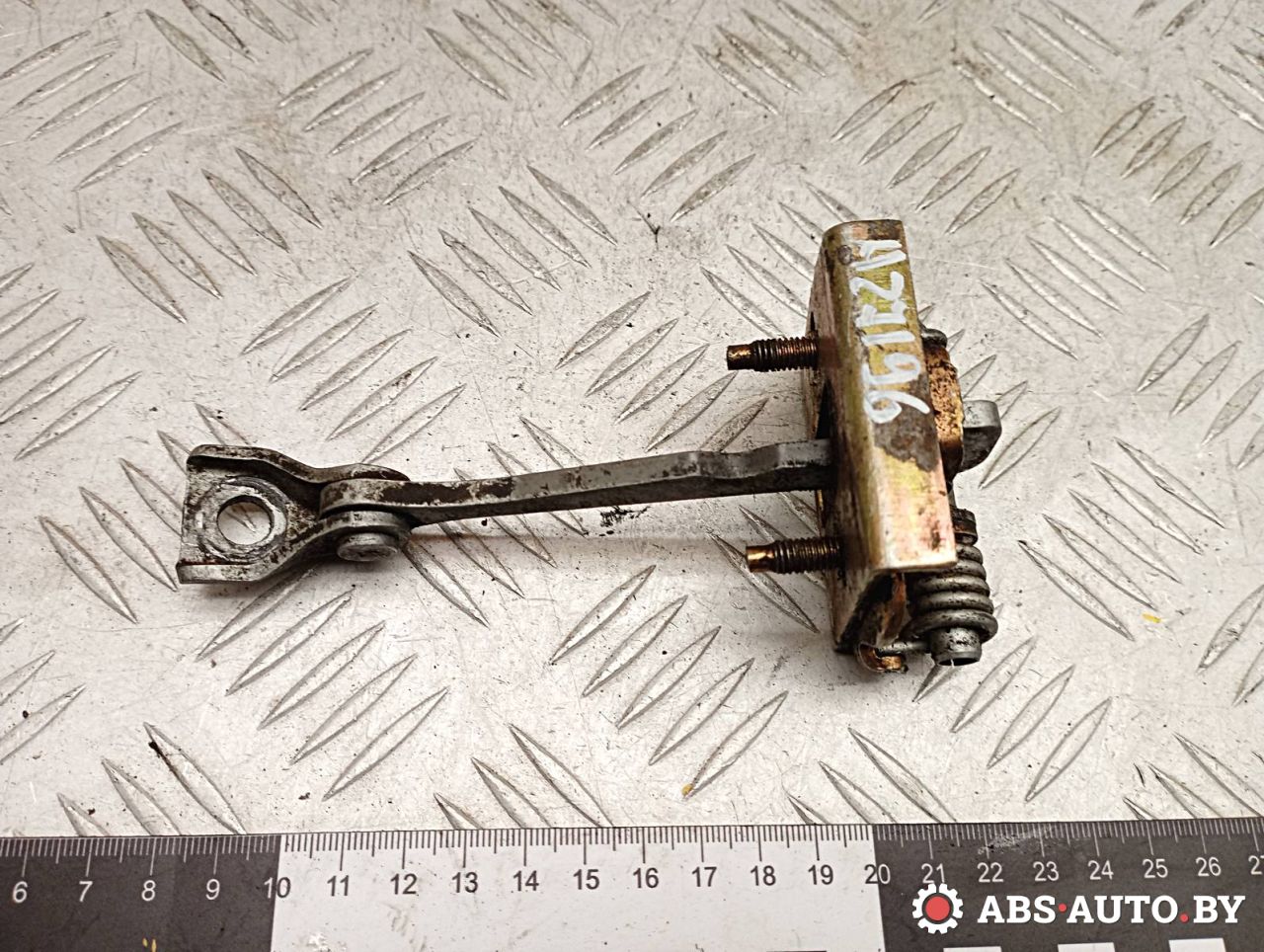 ограничитель открывания двери Peugeot 307 1 поколение 2004, 2.0 л., МКПП, хетчбэк 5 дв. - фото №1