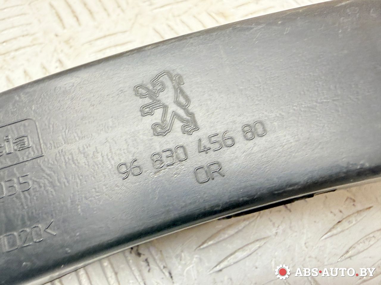 Крепление бампера заднего Peugeot 3008 1 поколение 2012, 1.6 л., 9HR (DV6C), дизель, робот, 9683045680 - фото №1