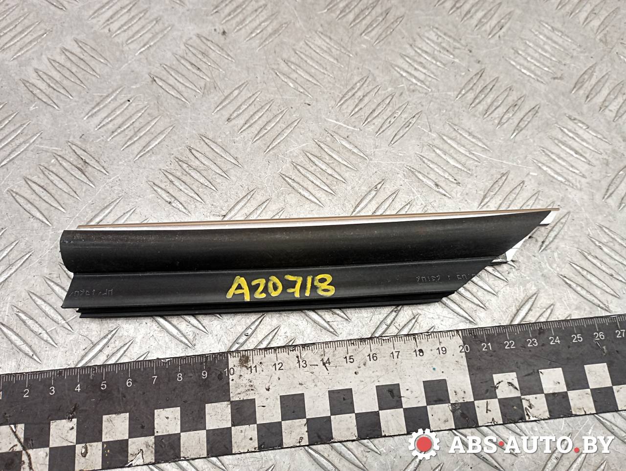 молдинг стекла двери задней левой BMW 7 серия F01/F02 F01 2009, 4.4 л., бензин, АКПП, 7178027 - фото №1