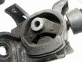 подушка крепления двигателя Toyota RAV4 3 поколение (XA30) 2008, 2.2 л., D-4D, 2AD-FTV, дизель, МКПП, внедорожник 5 дв., 1237226010, AV84385 - фото №5
