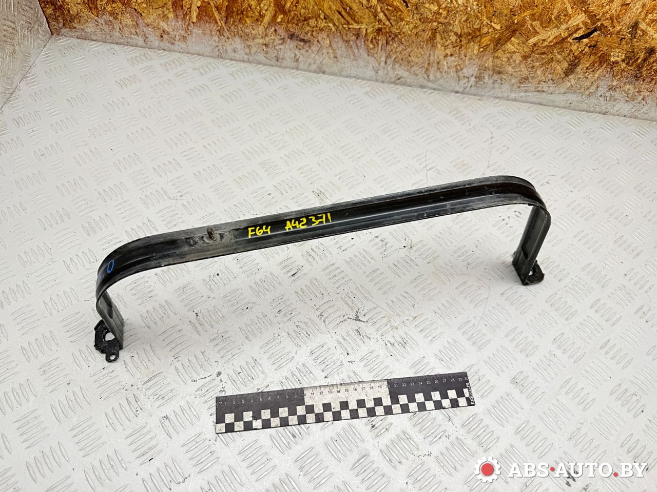 крепление бака топливного Jeep Cherokee 5 поколение 2016, 2.0 л., EBT, дизель, АКПП, внедорожник 5 дв., 838AC, 68104838AB - фото №1