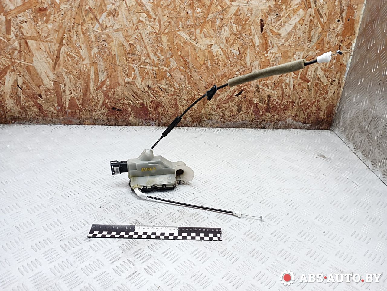 замок двери передней левой Citroen C5 2 поколение 2016, 2.0 л., AHW (DW10FC), дизель, АКПП, универсал, PSA006182 - фото №1