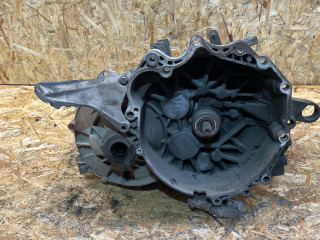 КПП механическая (МКПП) Volvo V70 1 поколение 1999, 2.5 л., дизель, МКПП, универсал, 1023704