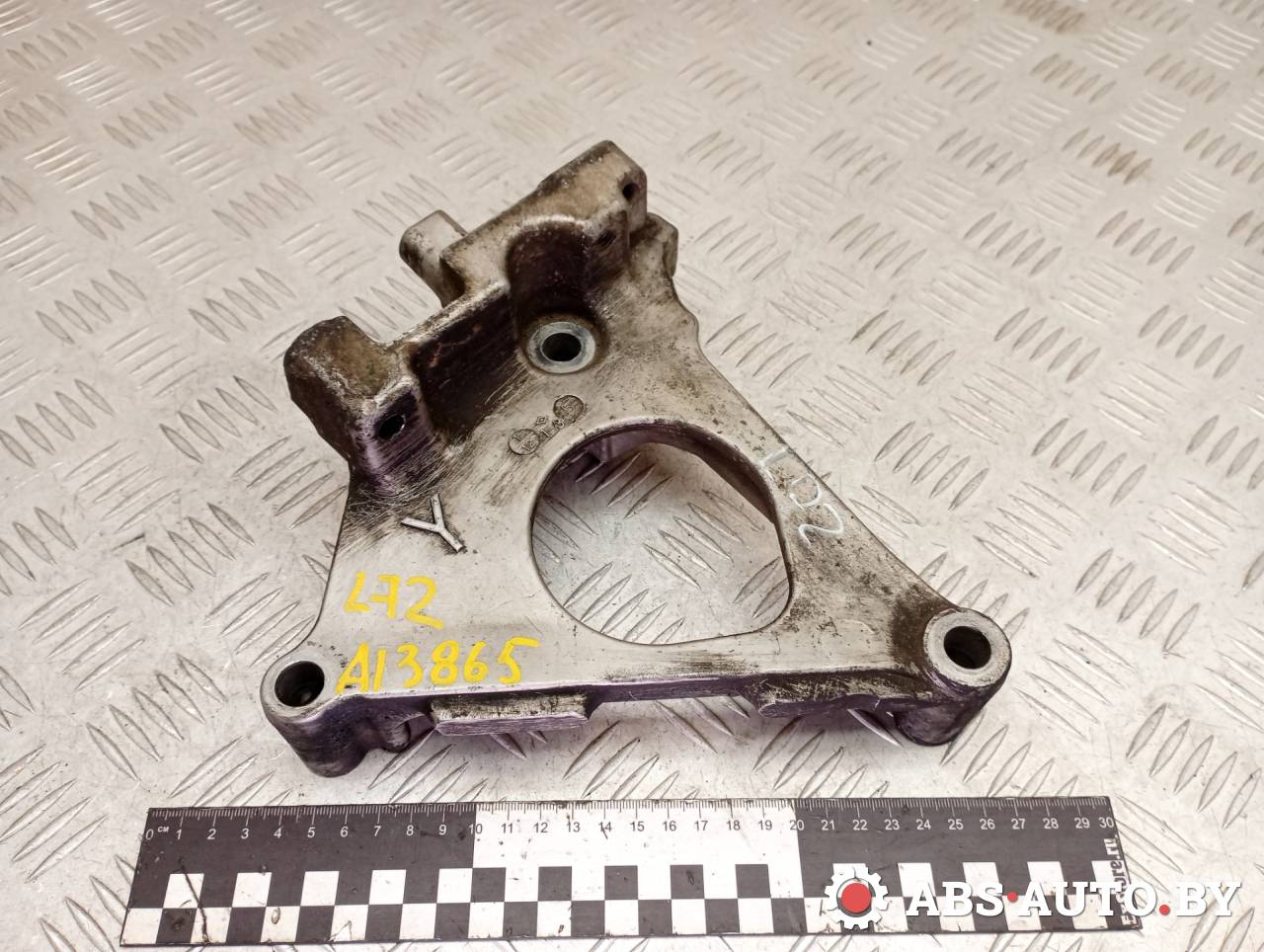 кронштейн двигателя Nissan Primera P12 (2001 - 2008), 2.2 л., дизель, МКПП, универсал - фото №1