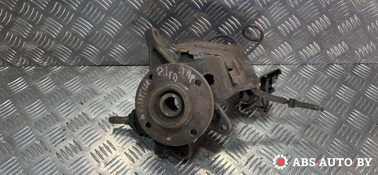 ступица передняя правая Citroen Xantia 1 поколение 1995, 2.1 л., дизель - фото №1