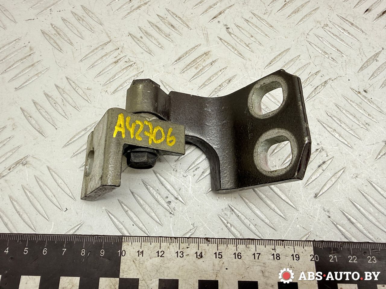 петля двери Jeep Cherokee 5 поколение 2016, 2.0 л., EBT, дизель, АКПП, внедорожник 5 дв., 19795C, 68140737AB - фото №1