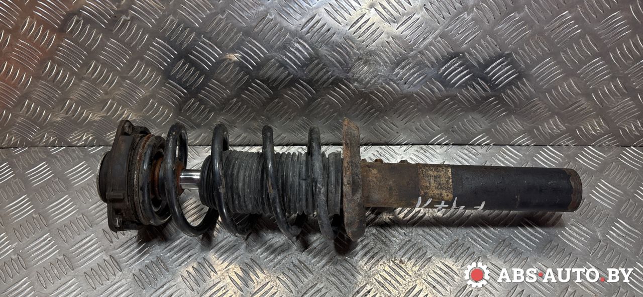 стойка передняя левая Volkswagen Passat B6 2009, 2.0 л., дизель, МКПП, универсал, 3C0413031N - фото №1