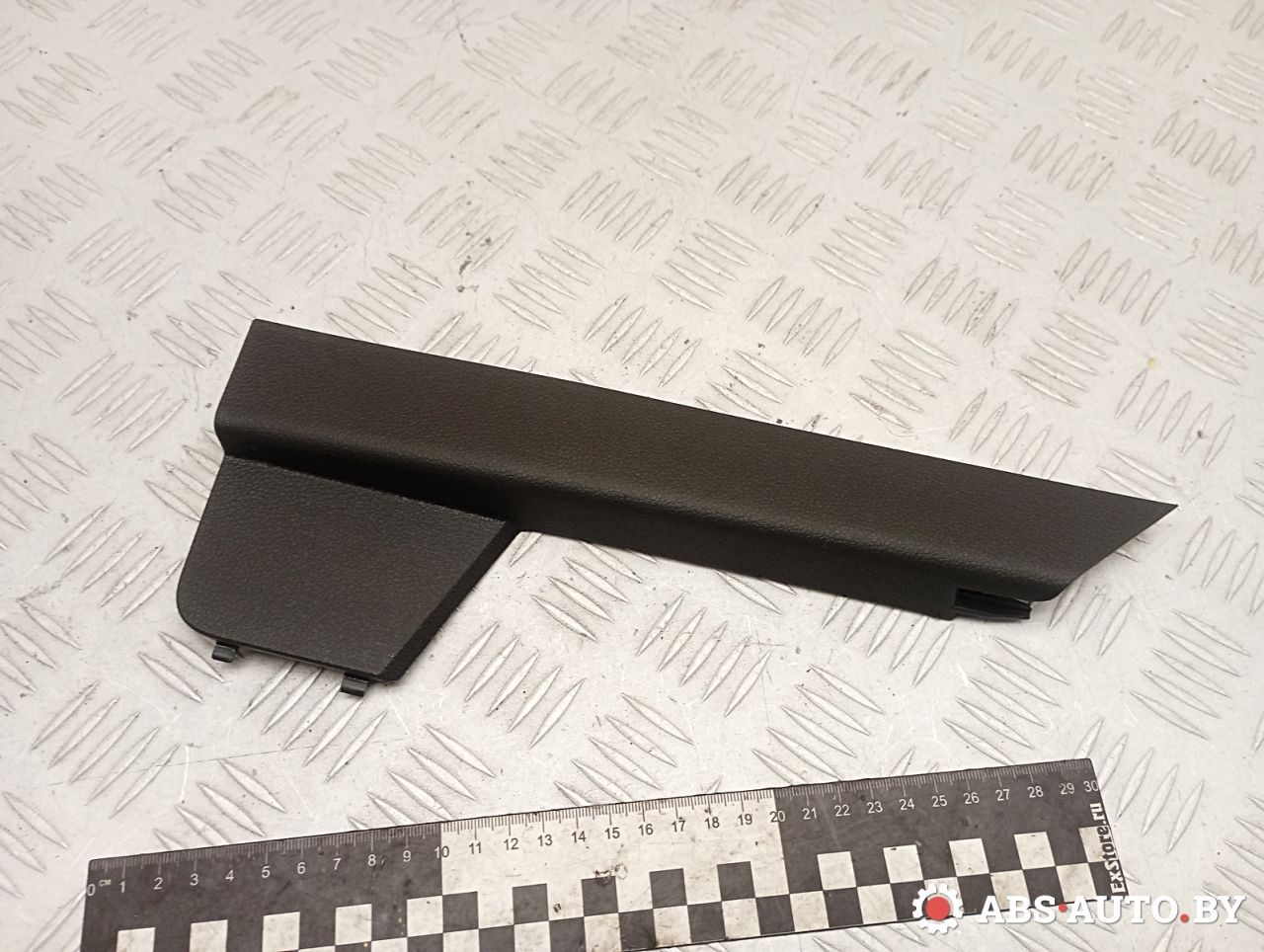 Декоративная накладка центральной консоли Peugeot 5008 1 поколение 2013, 1.6 л., дизель, робот, правый руль, 9670619677 - фото №1