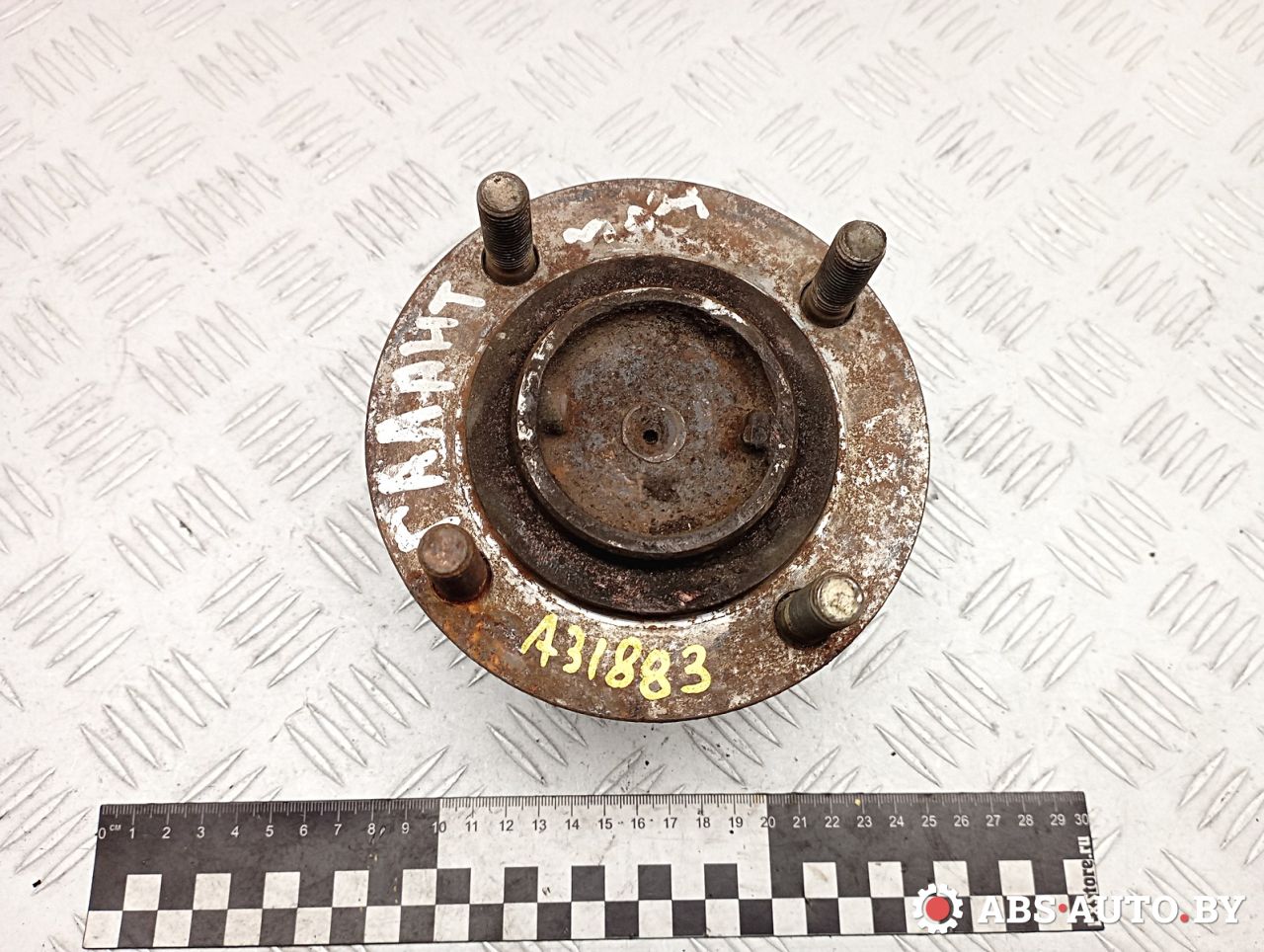 ступица задняя Mitsubishi Galant 7 поколение 1996, 2.0 л., бензин - фото №1