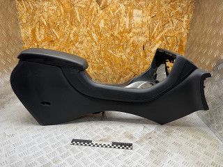 подлокотник Citroen C5 2 поколение 2010, 2.0 л., RHR (DW10BTED4), дизель, МКПП, универсал, 9682469677, 9682469877, 99604435401