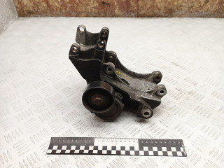 кронштейн генератора Peugeot 406 1 поколение [рестайлинг] 2000, 2.0 л., RHZ (DW10ATED), дизель, МКПП, универсал, 96348179, 96348183