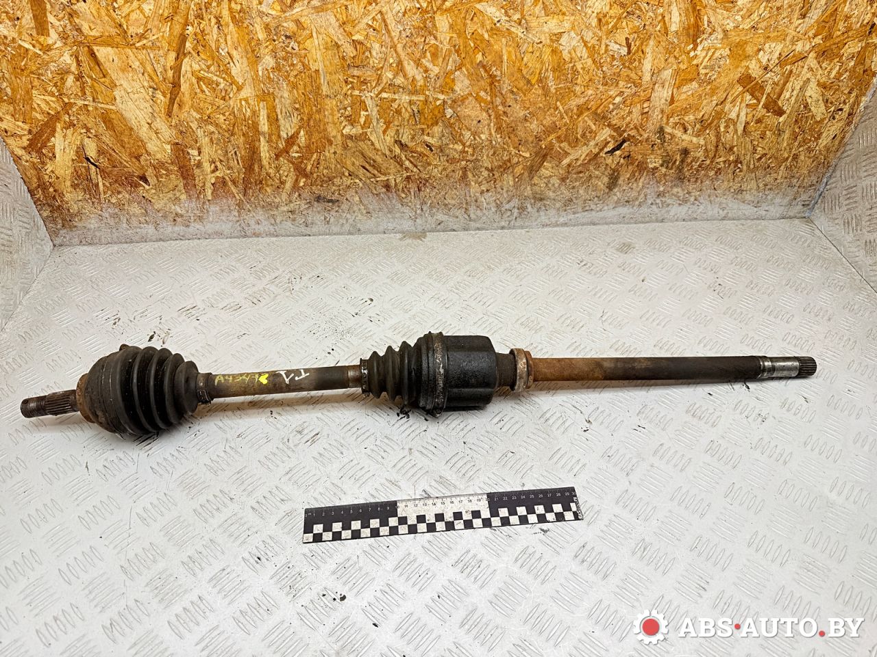 полуось передняя правая (приводной вал, ШРУС) Citroen C4 Picasso 1 поколение 2007, 2.0 л., RHJ (DW10BTED4), дизель, МКПП, передний привод, 3273LT, 3273LV, 9657555880 - фото №1