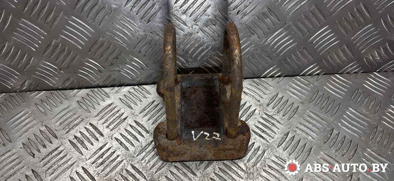 кронштейн рессоры Volkswagen Caddy 3 поколение 2008, 1.9 л., BLS, дизель, АКПП - фото №1