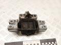 подушка крепления двигателя Volkswagen Passat B6 2009, 2.0 л., дизель, МКПП, универсал, 3C0199555R - фото №2