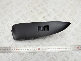 кнопка стеклоподъемника двери Toyota RAV4 3 поколение (XA30) 2007, 2.2 л., 2AD-FTV, дизель, МКПП, внедорожник 5 дв., 7423142090