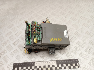 блок предохранителей Honda Civic 8 поколение 2008, 2.2 л., N22A2, дизель, МКПП, хетчбэк 5 дв., правый руль, SMGE030, A000011, 37842RN