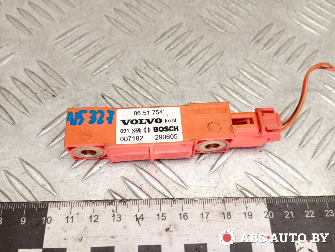 датчик удара Volvo XC90 1 поколение 2005, 2.4 л., D 5244 T, дизель, АКПП, внедорожник 5 дв., полный подключаемый привод, правый руль, 8651754 - фото №1