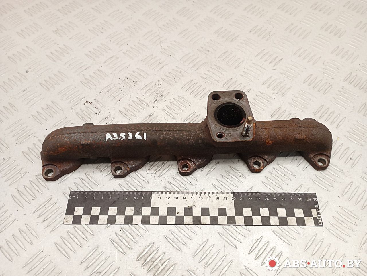 коллектор выпускной Peugeot 5008 1 поколение 2013, 1.6 л., дизель, робот, правый руль, 725711 - фото №1