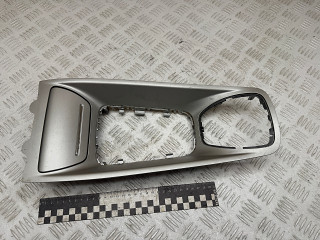 Декоративная накладка центральной консоли Citroen C5 2 поколение 2013, 2.0 л., RHH (DW10CTED4), дизель, МКПП, универсал, 9682457777