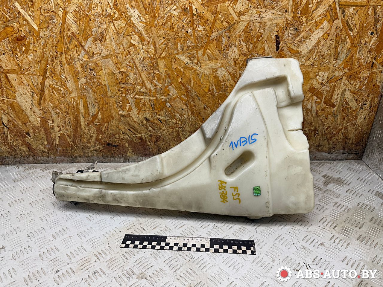 бачок омывателя Volkswagen Touareg 1 поколение 2006, 2.5 л., BAC, дизель, МКПП, внедорожник 5 дв., 1J6955651, 7L0955453D, 7L0971767 - фото №1