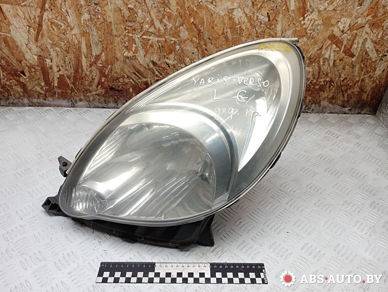 фара левая Toyota Yaris Verso 1 поколение XP20 2003, 2844STANLEY, 90736300 - фото №1