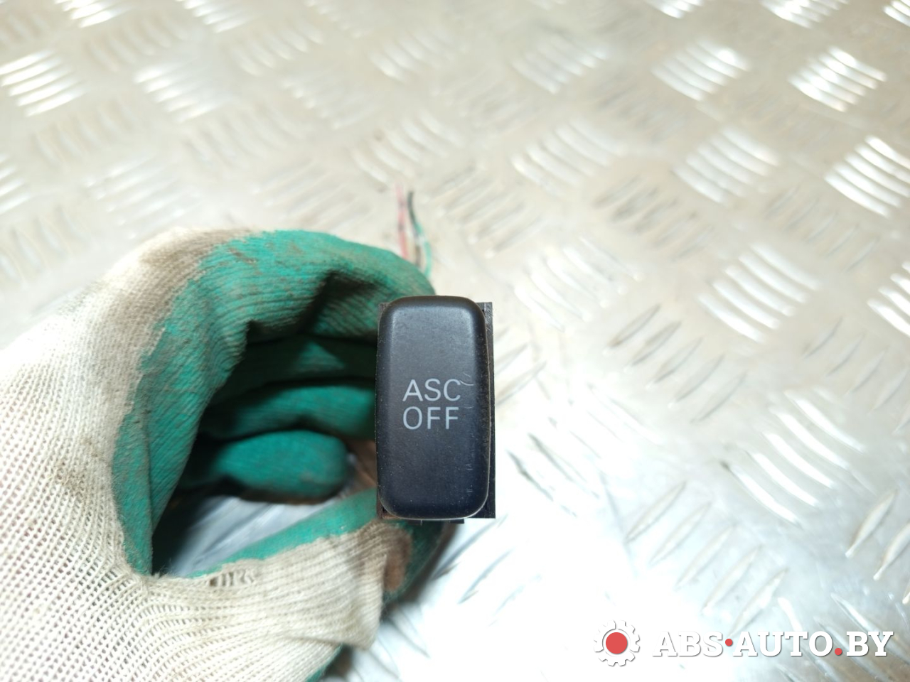 кнопка ASC / ESP Renault Grand Scenic 3 поколение 2011, 1.5 л., дизель, МКПП, правый руль, 7L03 - фото №1