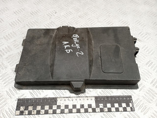 крышка аккумулятора Ford C-Max 1 поколение 2007, 3M5110A659BH