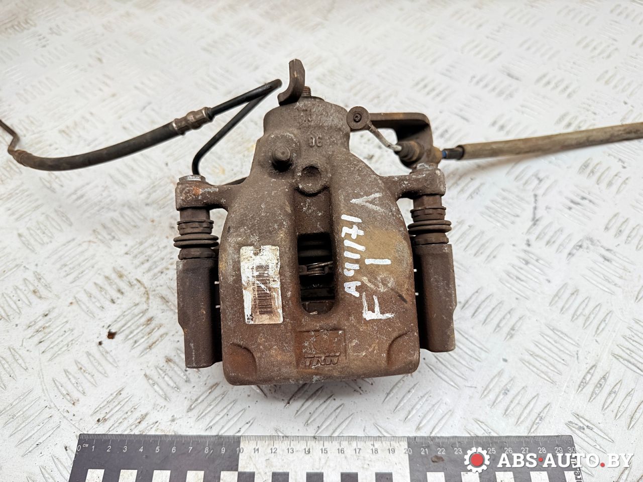 суппорт задний левый Peugeot 3008 1 поколение 2011, 2.0 л., RHH (DW10CTED4), дизель, робот, 4401Q0, 0986134230, F61242, BNZ1577ZP, BNZ1577ZW, 1651763880, 1651764480, 4401R0, BHN979E, 561N10139Z - фото №1