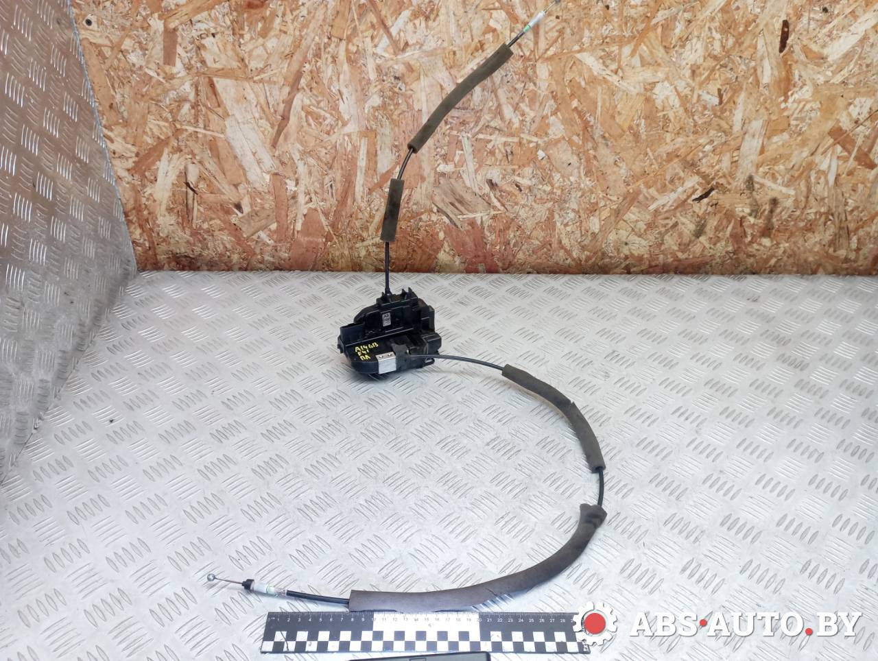 замок двери передней левой Nissan X-Trail T32 2014, 1.6 л., R9M, дизель, МКПП, полный подключаемый привод, правый руль - фото №1