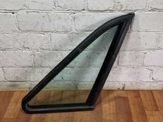 стекло кузовное боковое правое Volkswagen Passat B3 1990, седан, E243R000980