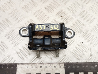 петля двери Nissan Qashqai 1 поколение 2008, 1.5 л., K9K 282, дизель, МКПП, правый руль, 82400AV630