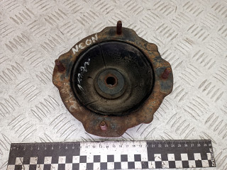 опора амортизатора верхняя (чашка) Chrysler Neon 1 поколение 1998, 2.0 л., бензин, 4626182