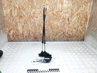 замок двери задней правой Hyundai Santa Fe 2 поколение [рестайлинг] 2011, 2.2 л., дизель, МКПП, правый руль, 814202B010