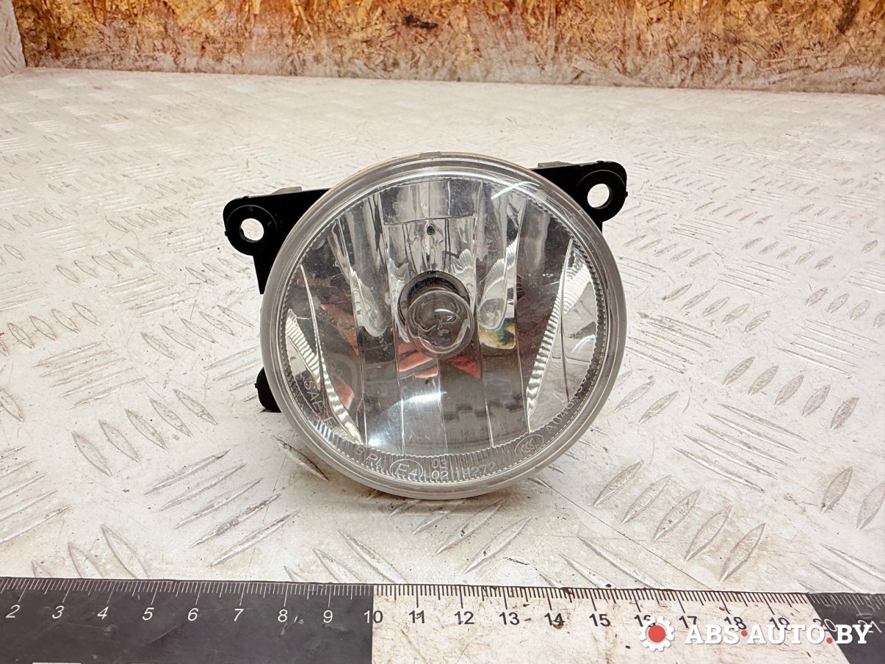 фара противотуманная Peugeot 3008 1 поколение 2011, 2.0 л., RHH (DW10CTED4), дизель, робот, 9685425180, 11417102 - фото №1