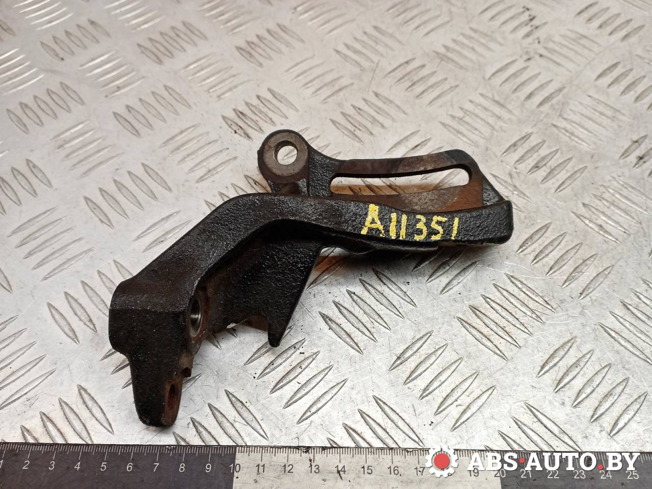 кронштейн генератора Honda Civic 6 поколение 1996, 1.5 л., бензин, 020998 - фото №1