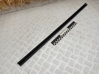 Уплотнитель стекла двери (бархотка) Citroen C5 1 поколение [рестайлинг] 2005, 2.2 л., 4HX (DW12TED4/FAP), дизель, АКПП, универсал, K1211229, CE16023789