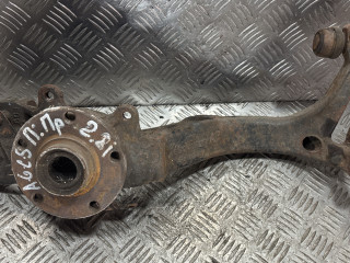 ступица передняя правая Audi A6 4B/C5 1998, 2.8 л., бензин, 8D0407258