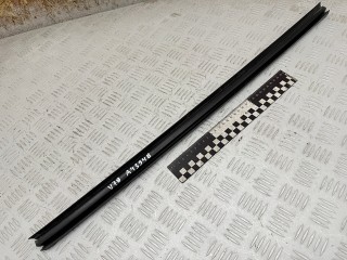 Уплотнитель стекла двери (бархотка) Citroen C5 1 поколение [рестайлинг] 2005, 2.2 л., 4HX (DW12TED4/FAP), дизель, АКПП, универсал, K1211229, CE16023790