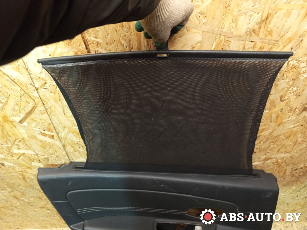 обшивка двери задняя левая Renault Grand Scenic 3 поколение 2011, 1.5 л., дизель, МКПП, правый руль, 829A18895R - фото №1