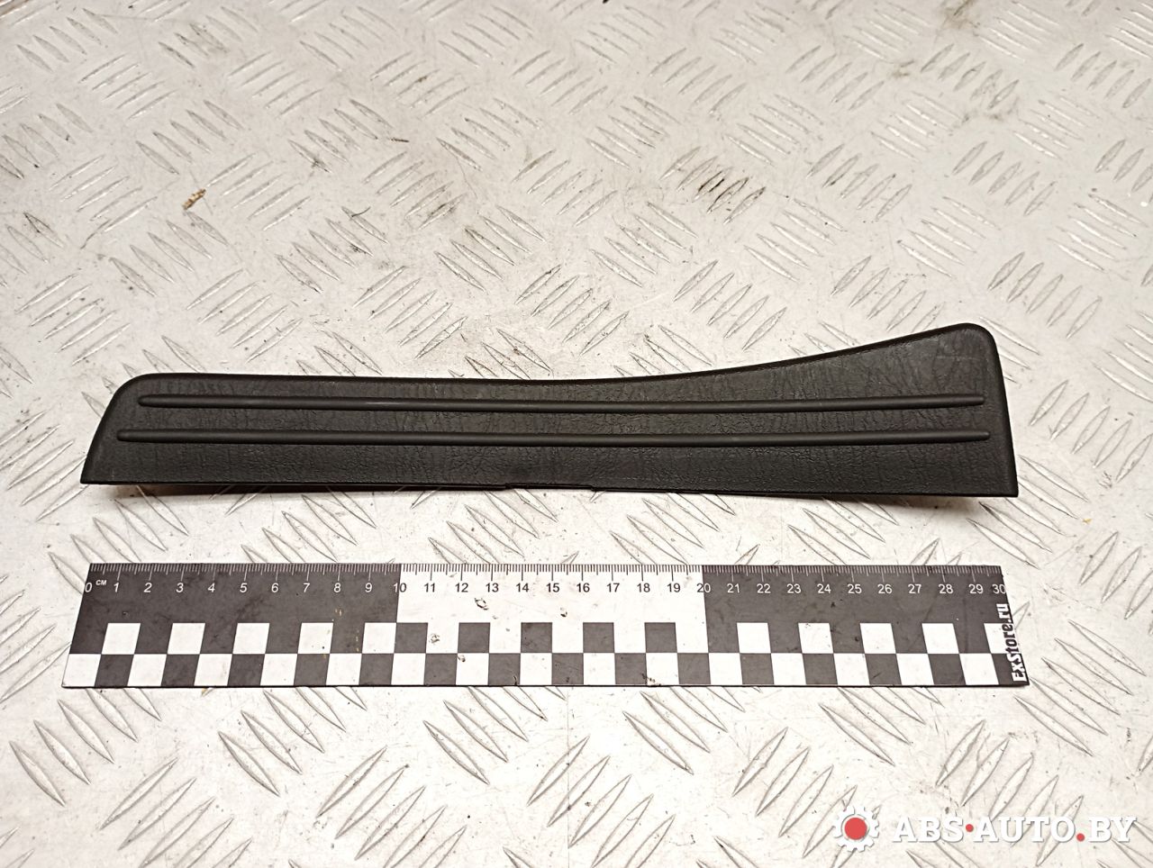 накладка на порог внутренняя Toyota RAV4 2 поколение (XA20) 2003, 2.0 л., 1CD-FTV, дизель, МКПП, внедорожник 5 дв., 6791542010 - фото №1