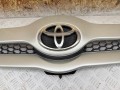 решетка радиатора Toyota Corolla Verso 2 поколение AR10 2004, 2.0 л., 1CD-FTV, дизель, МКПП, минивэн, 531110F020, 531170F010, 531110F010 - фото №3