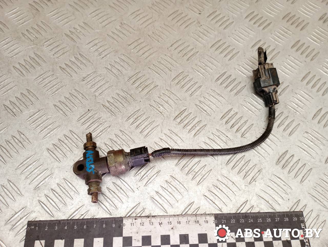 распределитель тормозных усилий Volvo XC90 1 поколение 2005, 2.4 л., D 5244 T, дизель, АКПП, внедорожник 5 дв., полный подключаемый привод, правый руль, 3524132 - фото №1