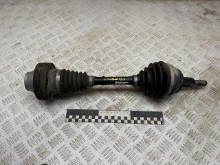 полуось передняя левая (приводной вал, ШРУС) Volkswagen Touareg 1 поколение 2006, 2.5 л., BAC, дизель, МКПП, внедорожник 5 дв., 7L6407271D