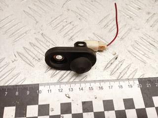 выключатель концевой (концевик) Toyota RAV4 2 поколение (XA20) [рестайлинг] 2005, 2.0 л., 1CD-FTV, дизель, МКПП, внедорожник 5 дв., 8423153010