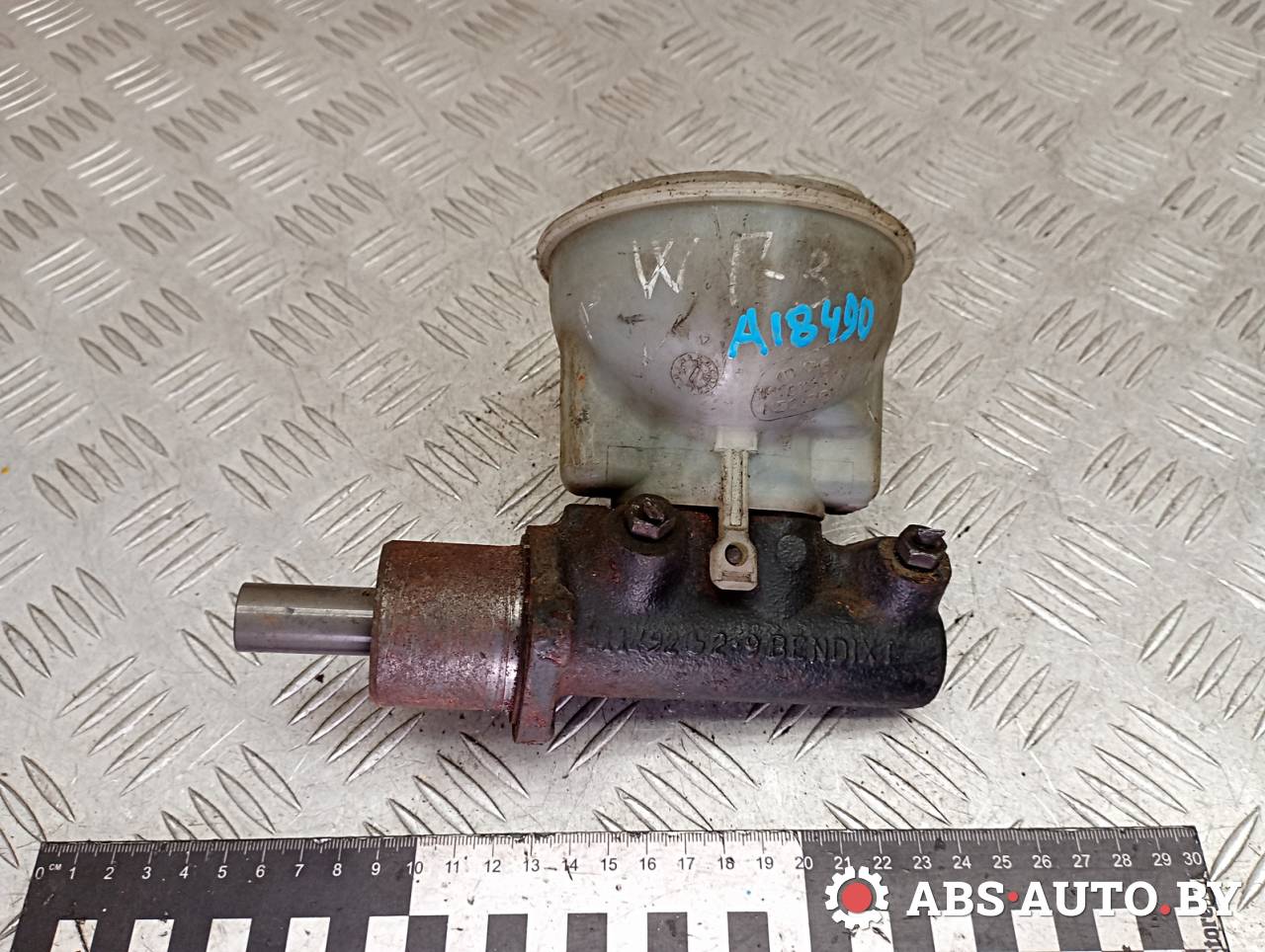 цилиндр тормозной главный Volkswagen Golf 3 поколение 1991, 1.8 л., бензин, 1H1611307A, 311792 - фото №1