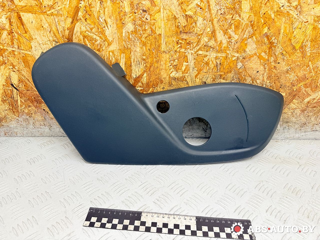 пластик (накладка) сиденья Jeep Cherokee 5 поколение 2016, 2.0 л., EBT, дизель, АКПП, внедорожник 5 дв., 1ZY36TRMAD - фото №1