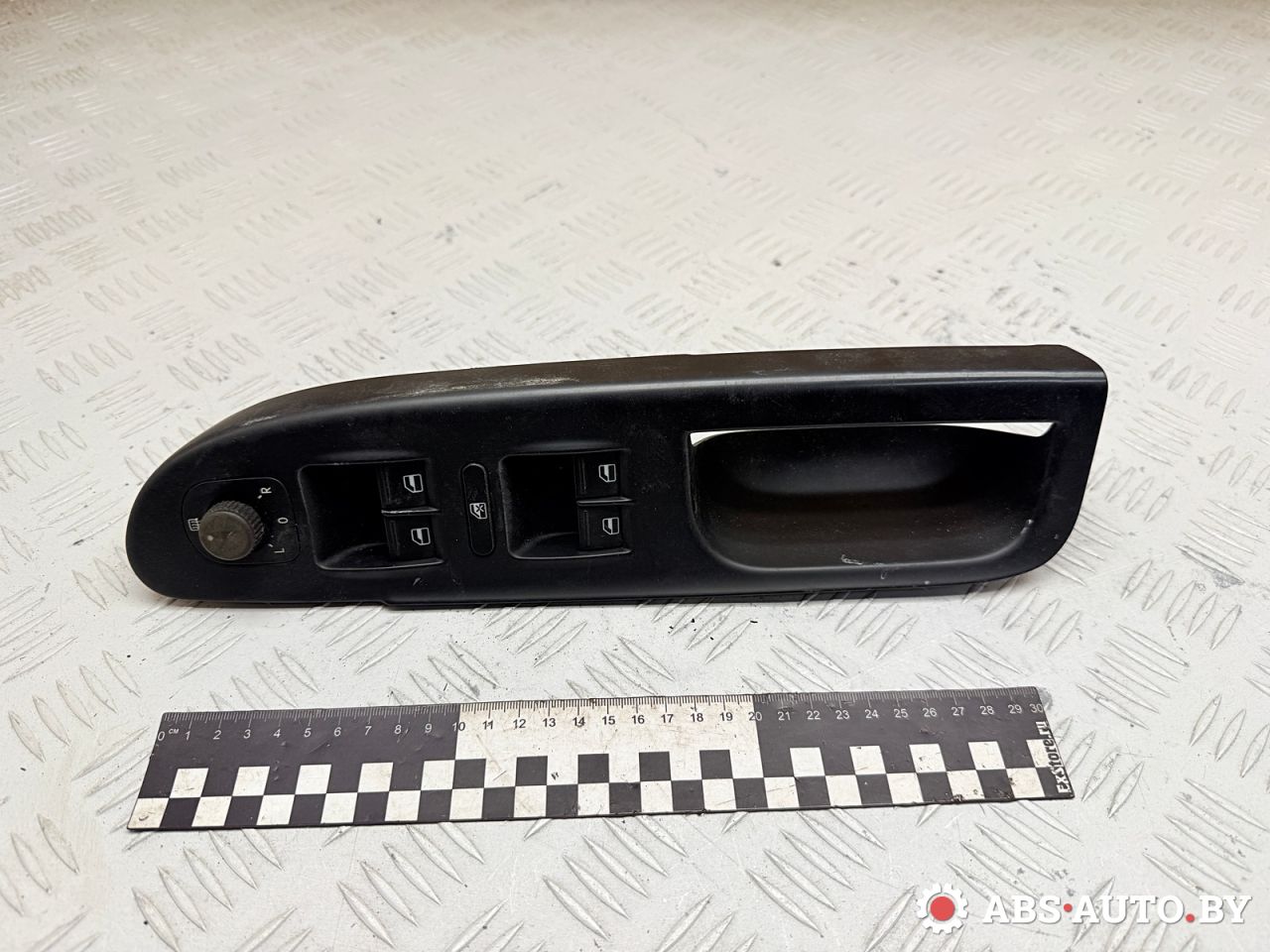 блок управления стеклоподъемниками Volkswagen Passat B6 2007, 2.0 л., BMP, дизель, МКПП, универсал, 1K0959565H, 1K4959857B, 3C1867171B - фото №1