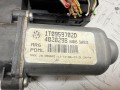 моторчик стеклоподъемника передний правый Volkswagen Caddy 3 поколение 2008, 1.9 л., BLS, дизель, АКПП, 1K0959792J, 1T0959702D - фото №5
