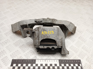 подушка крепления двигателя Mini Cooper 2 поколение 2010, 1.6 л., N16 B16 A, бензин, кабриолет, правый руль, 22116772032, 6772032, 22116778645, 6778645